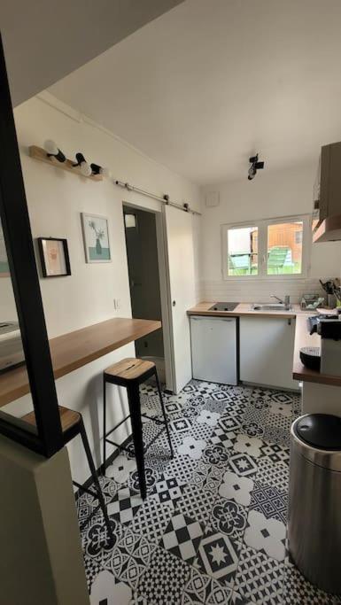 Maisonnette Avec Jardin Proche Paris 생-망데 외부 사진